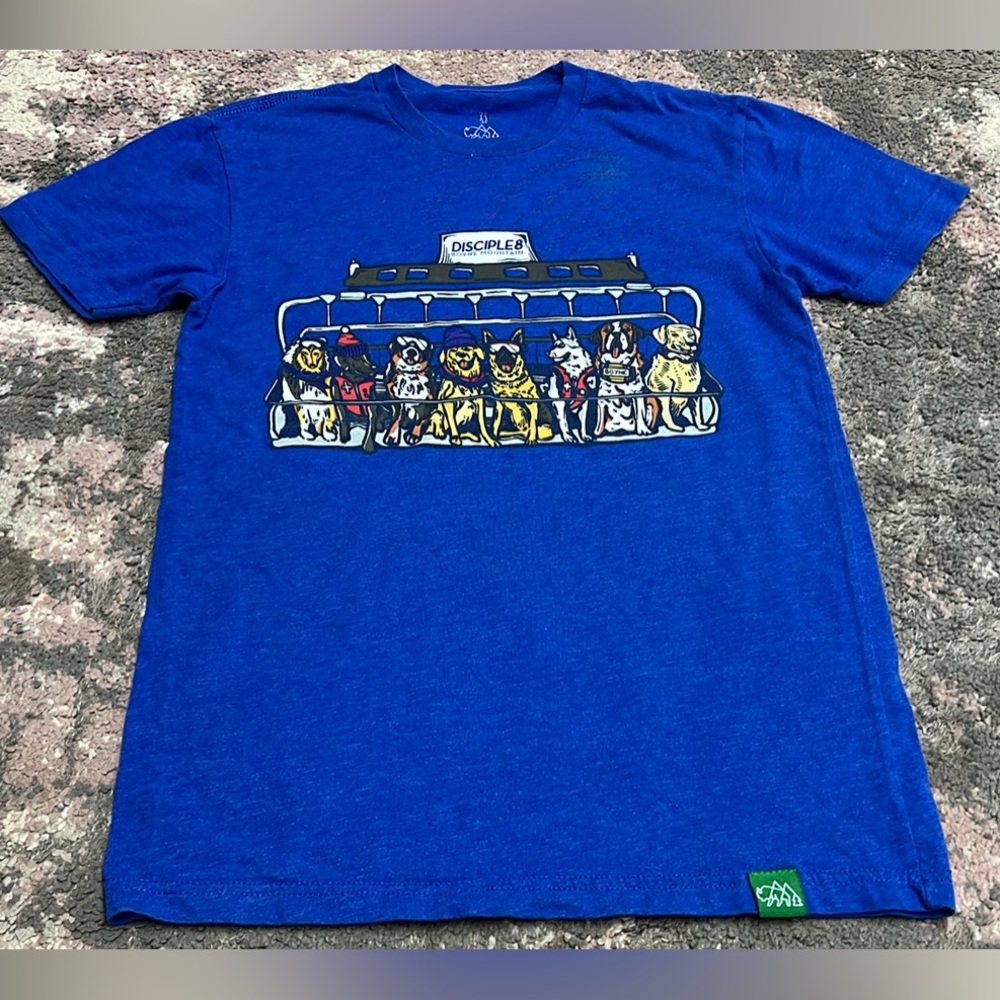 Woman’s XS boyne mountain tshirt